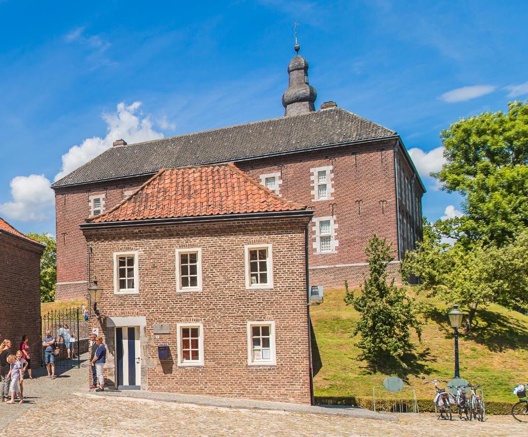 Landgoed Kasteel Limbricht Panzió Kültér fotó